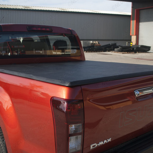 Easy fit clamping system on the soft tri folding tonneau cover
