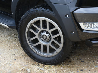 Mitsubishi L200 Series 5 2015-2019 - 20x9 Hawke Dakar Alloy Wheel - Matte Grey