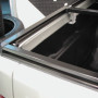Taught crease free appearance tonneau cover for Toyota Hilux