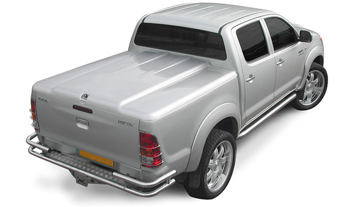 Proform 1 piece sports lid in silver on a Toyota Hilux