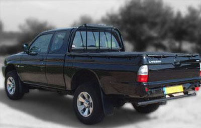 Single Cab pickup truck with soft hooked tonneau cover