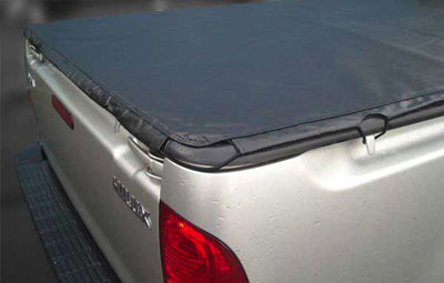 Side view of the hooked tonneau cover